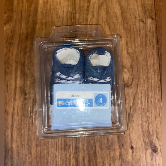Carter’s soft bottom shoes - Picture 3 of 3